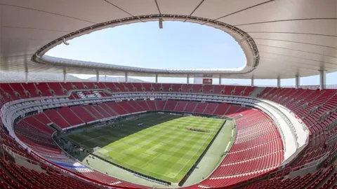 《中超豪门门槛升级！中足联宣布：俱乐部老板须豪掷3000万起航》